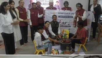 स्वातंत्र्यदिनी कुसगाव जि. प. शाळेत ‘आकार’ कौशल्याचा श्रीगणेशा; रोटरी क्लब ऑफ लोणावळ्याचा स्तुत्य उपक्रम