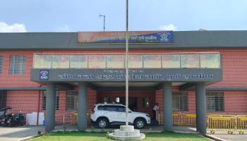 खंडाळा येथील पॅम्प्स व्हिला परिसरातून दुचाकी लांबवली; महिला अन् पुरुषावर गुन्हा दाखल