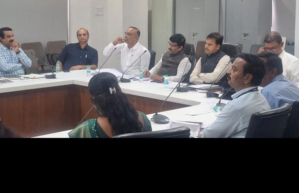 मोठी बातमी l भिकमुक्त पुणे जिल्हा मोहिमेचा राज्यस्तरीय निर्धार; भीक मागणाऱ्यांचे होणार पुनर्वसन
